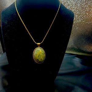 Semi-precious pendent on beautiful chain